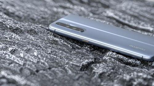 realme最新手机爆料,性能与设计双升级，揭秘最新爆料亮点  第1张